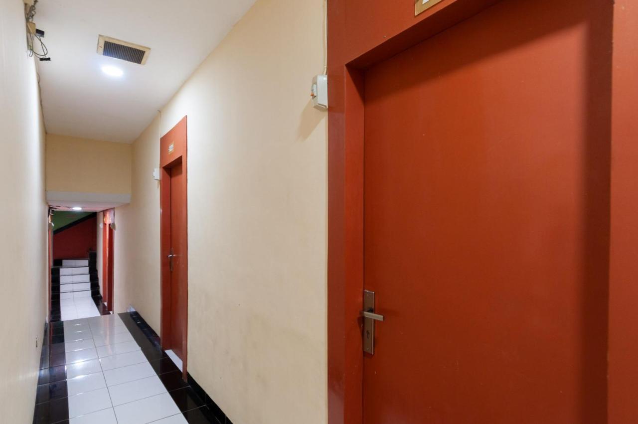 Urbanview Hotel Syariah Residence Medan By Reddoorz Buitenkant foto