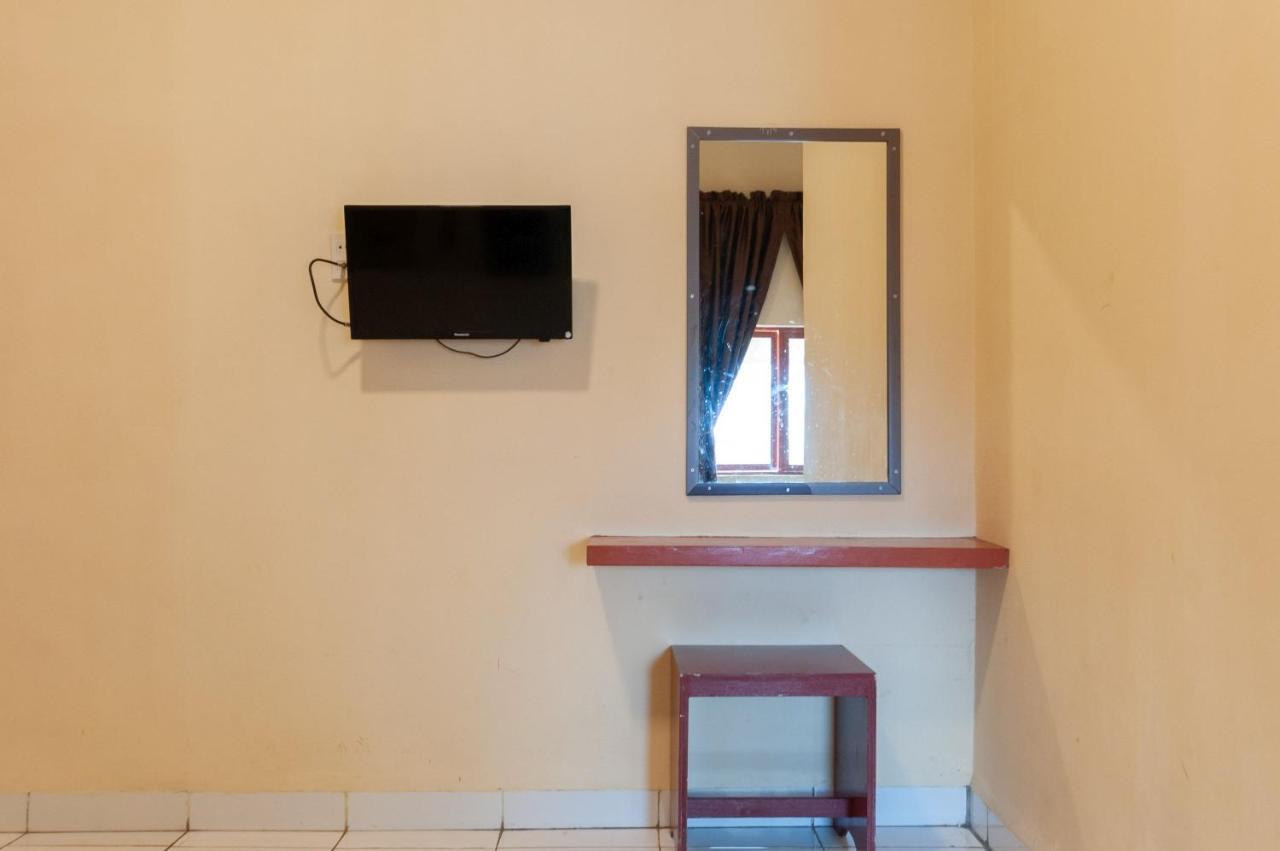 Urbanview Hotel Syariah Residence Medan By Reddoorz Buitenkant foto